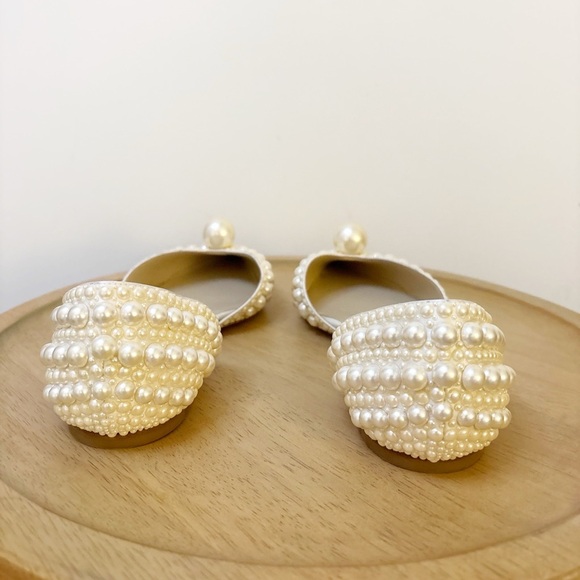 Jimmy Choo Sabine Pearl Flat Sandals - Picture 11 of 12